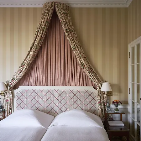 Отель Brenners Park & Spa, Oetker